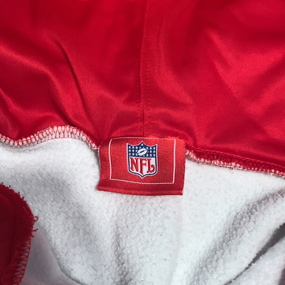 Women’s Patriots Sweatshirt - Picture 3 of 9